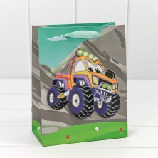 Пакет подарочный с 3D аппликацией "Машинка" (микс) 18*23*10 230г 1/20 1/360 Арт: 000302E