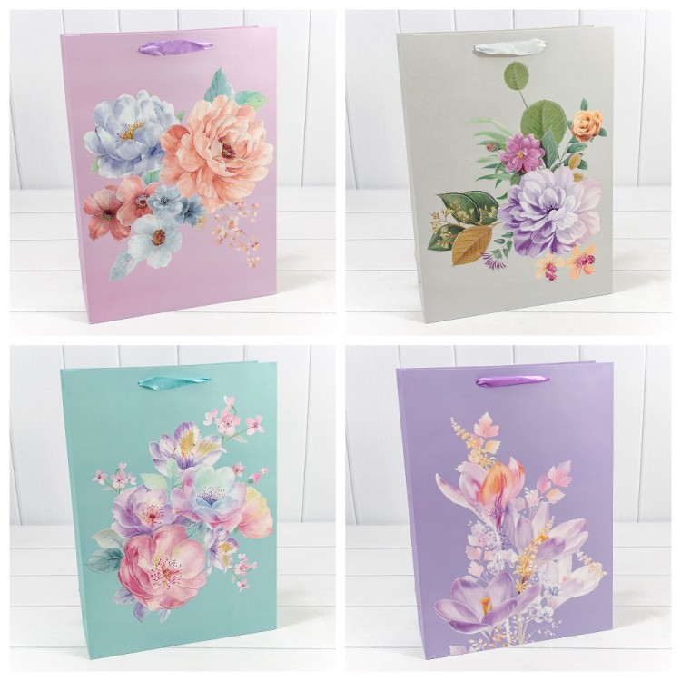 Пакет подарочный с блёстками "Цветы акварель" (микс) 30*41,5*12 210г 1/20 1/80 Арт: 000197A