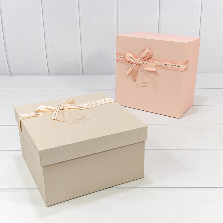 Коробки Квадратные Набор 1/3 21*21*12,3 с бантом (ассортимент 2) 1/24 Арт: 720633/2