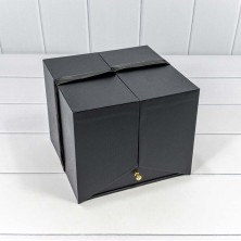 Коробка Квадратная 21*21*18 "Сюрприз" Чёрный 1/8 Арт: 721608/5