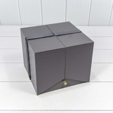 Коробка Квадратная 21*21*18 "Сюрприз" Серый 1/8 Арт: 721608/2