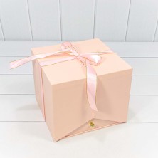 Коробка Квадратная 21*21*18 "Сюрприз" Розовый 1/8 Арт: 721608/1