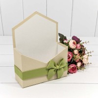 Коробка "Конверт" 18*24*7 с бантом из фоамирана Кофе с молоком 1/96 Арт: KK05-13